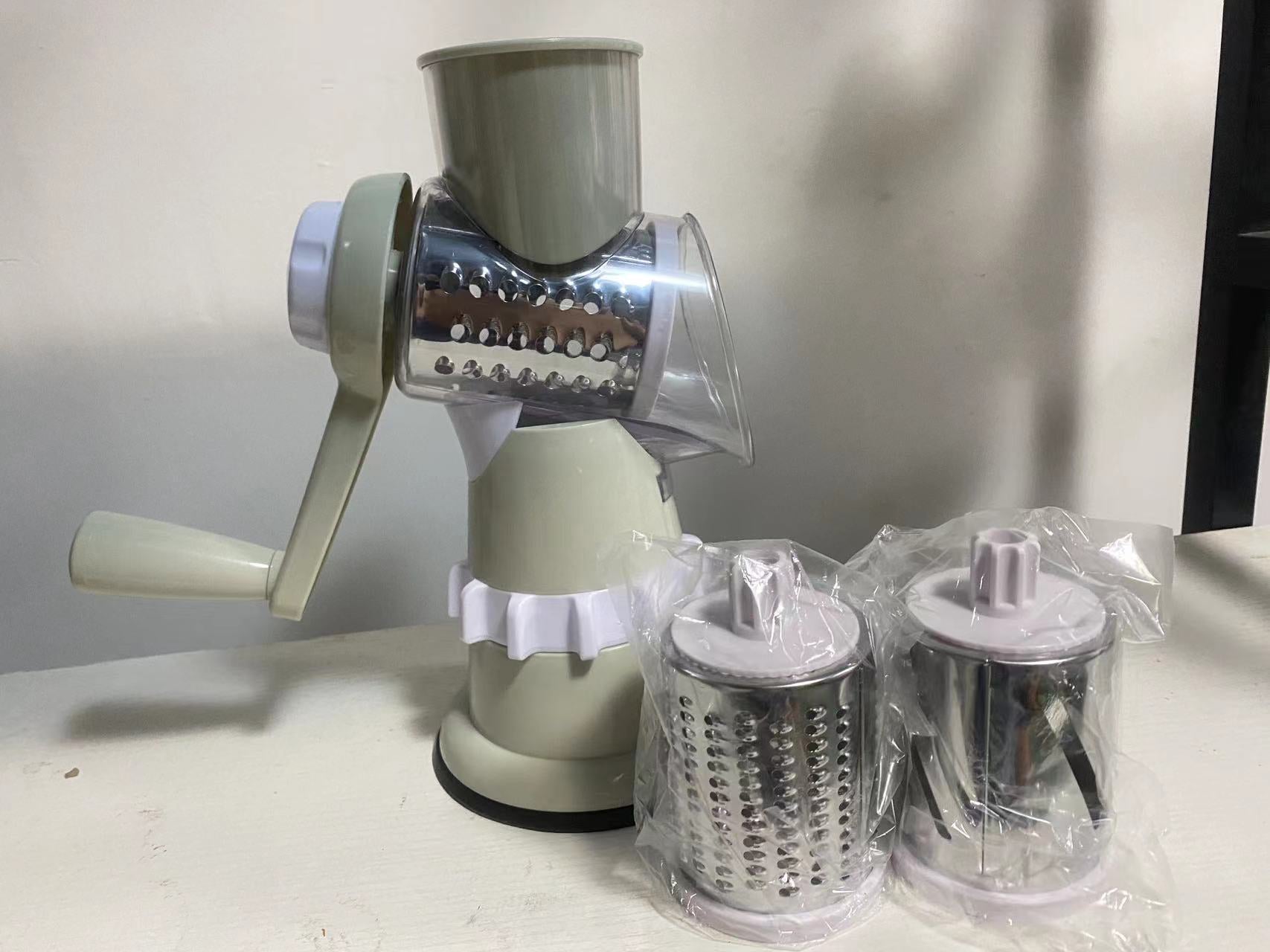 Sleek Manual Kitchen Chopper