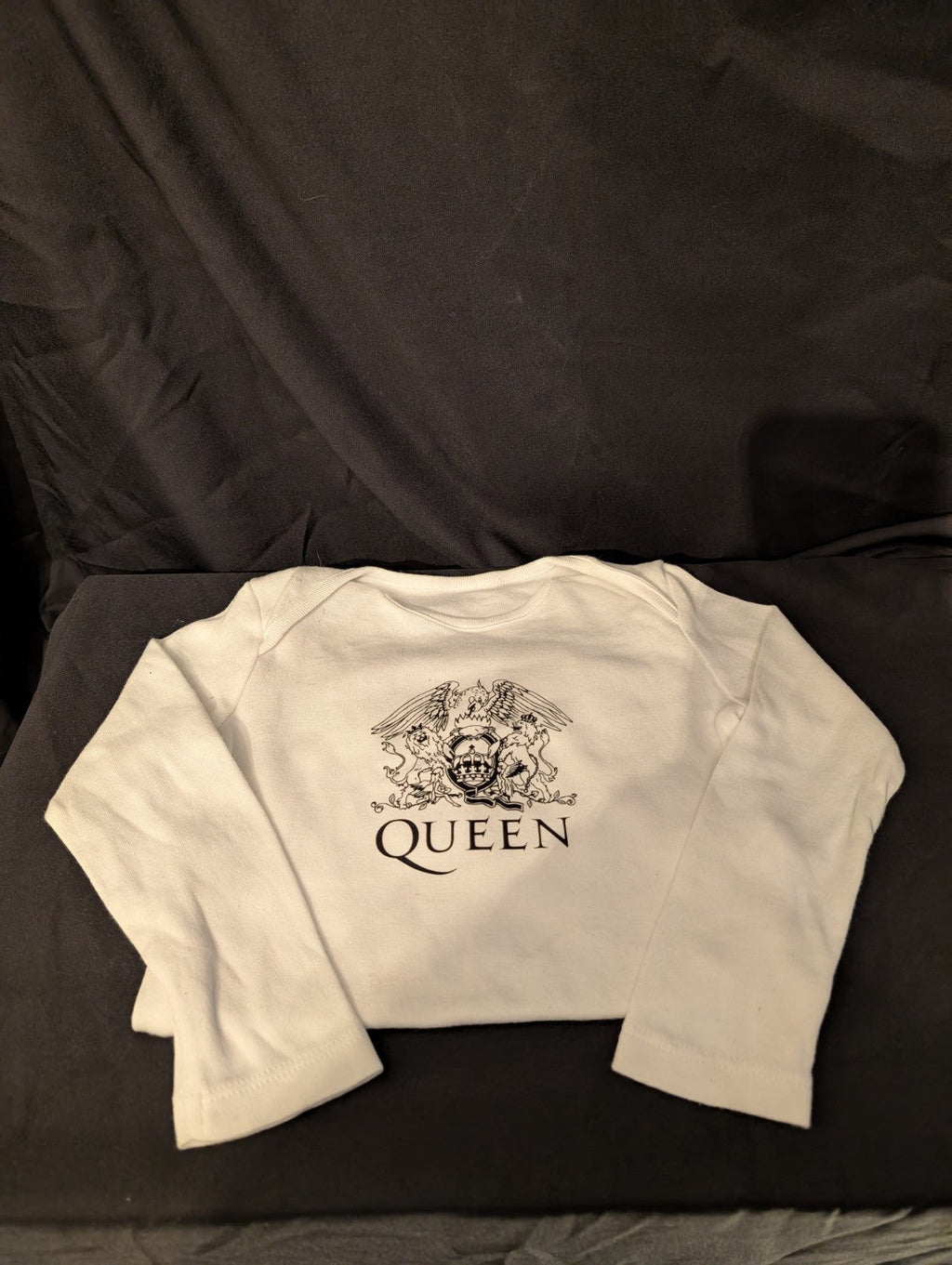 Queen Baby Grow